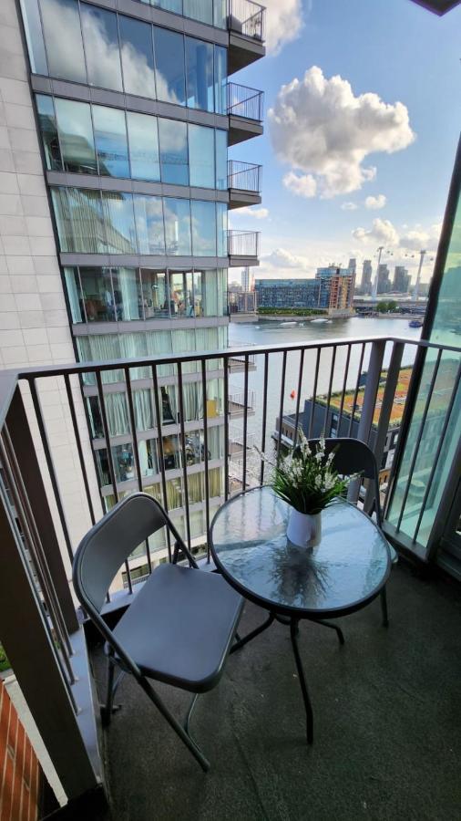 Luxury 2 Bed Apartment Excel 伦敦 外观 照片